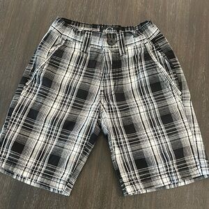 Gioberti Boys Shorts- black plaid size 5